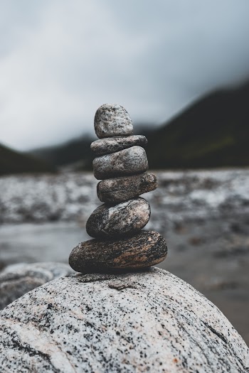 Rocks Art Balancing Screenshot