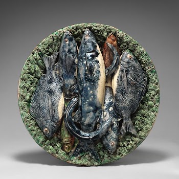 Round dish with moss and | Free Photo - rawpixel