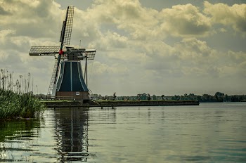 Rule of Thirds Photography of Windmill