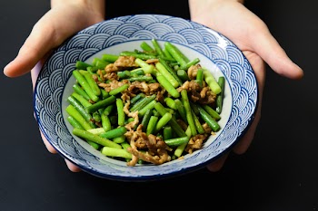 Saute Beans With Pork