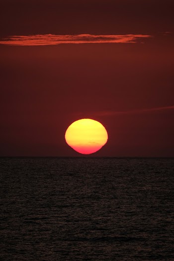 Scenic Photo Of Ocean During Dawn