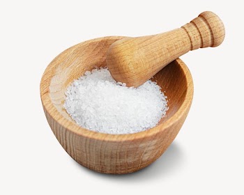 Sea salt in pestle and | Free Photo - rawpixel