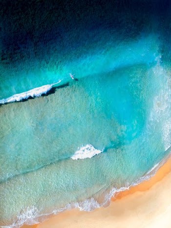 sea waves near shore