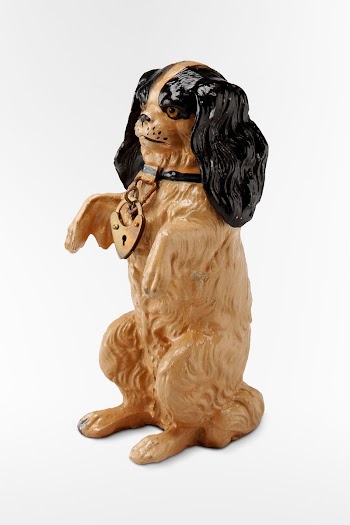 "Seated Spaniel Dog" still bank | Free Photo - rawpixel