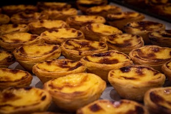 Selective Focus Photography of Baked Bread