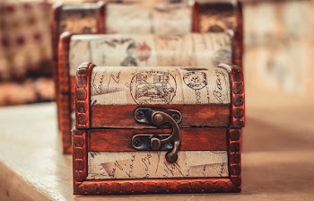 Selective Focus Photography of Brown-and-beige Wooden Chest