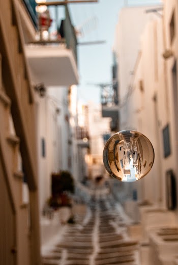 Selective Focus Photography of Clear Glass Ball