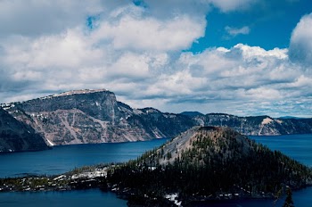 Selective Focus Photography of Island