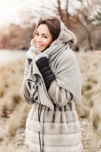 Selective Focus Photography of Woman Wearing Gray Fur Coat Outdoors