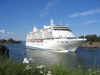 sevenseasvoyager062.jpg
