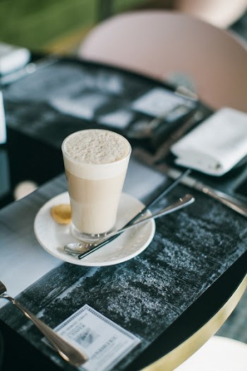 Shake in Glass Cup