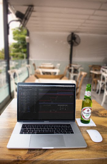 Shallow Focus Photo of a MacBook Pro