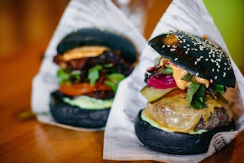 Shallow Focus Photo of Hamburger