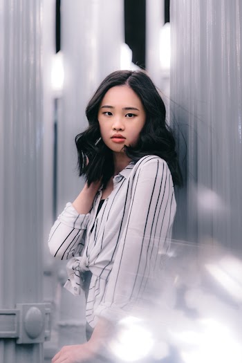 Shallow Focus Photo of Woman in White Dress Shirt