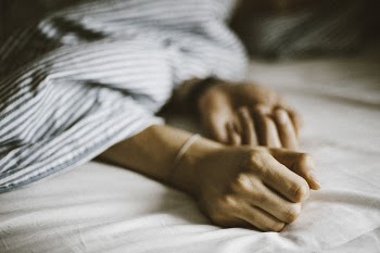Shallow Focus Photography of Hands