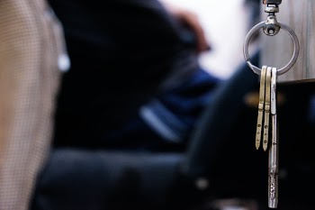 Shallow Focus Photography Of Keys