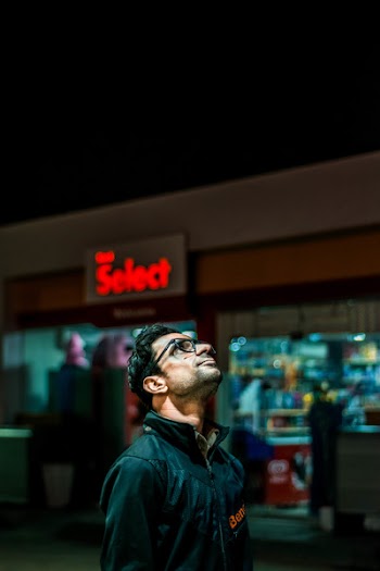 Shallow Focus Photography of Man in Black Full-zip Jacket