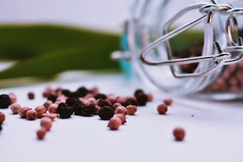 Shallow Focus Photography of Peppercorns