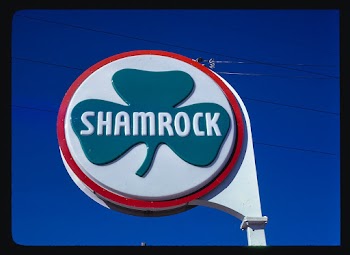 Shamrock gas sign, Albuquerque, New Mexico… | Free public domain photo