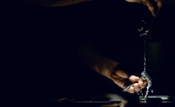 Shaving with a single blade safety razor takes a little more time in the morning, but it’s worth it. It’s a ritual that wakes you and calms you all at the same time. I created this razor to be an inspiring beginning to any day. Find out more about it at https://getsupply.com.