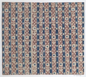 Sheet with stripe and floral | Free Photo - rawpixel