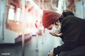 Sick woman in a mask coughing in public during coronavirus pandemic | Free  photo - 2300980