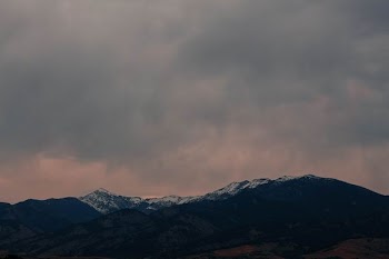 silhouete of mountains