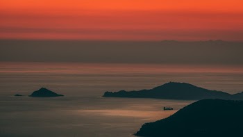 Silhouette of Islands