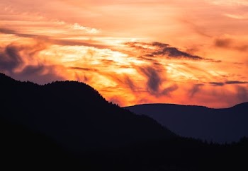 silhouette photography of mountain