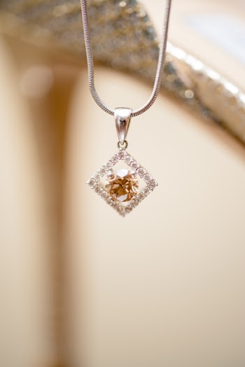 Silver-colored Necklace With Pendant