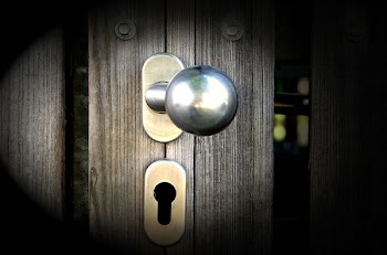 Silver Door Knob and Deadbolt