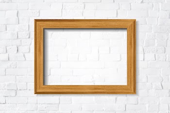 Simple blank frame on the wall | Free stock vector - 584206