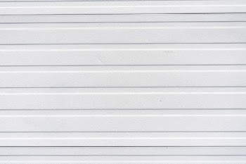 Simple white metal panels wall Free Photo