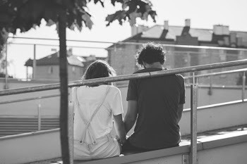 Sitting couple in black and white