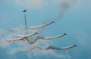 Six Jet Planes on Air Show
