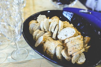 Sliced ​​baguette in a bowl