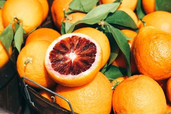 sliced orange fruit