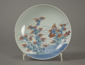 Small Dish with Design of Chrysanthemums | Free Photo - rawpixel