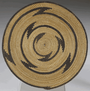 small round mat; tan ground | Free Photo - rawpixel