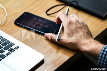 Smartphone with a dial pad on screen