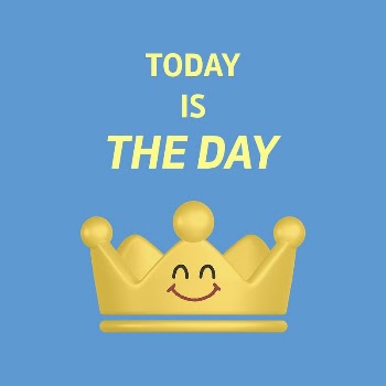 Smiling crown Instagram post template, | Free PSD Template - rawpixel