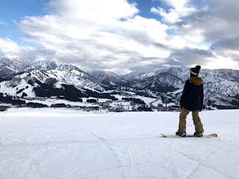          Snowboarding Free Photo     