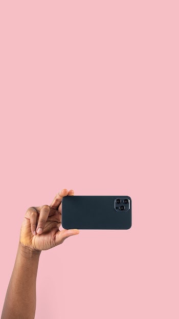 Social media audience person filming through… | Free stock photo | High Resolution image