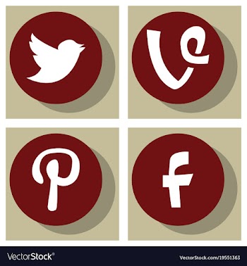 Social network symbols in speech balloons vector image