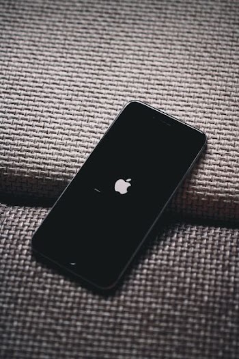 space gray iPhone 6