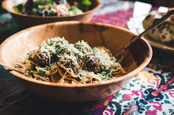Spaghetti with meatballs and cheese 