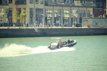          Speedboat Free Photo     