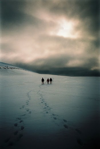 spitsbergen_walking_2.jpg