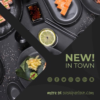Square post template for japanese restaurant Free Psd