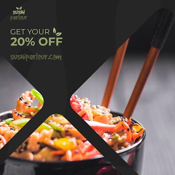 Square post template for japanese restaurant Free Psd